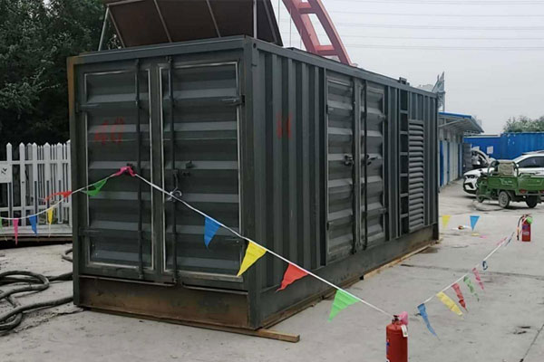 苍溪发电机租赁空气滤清器多久更换一次？