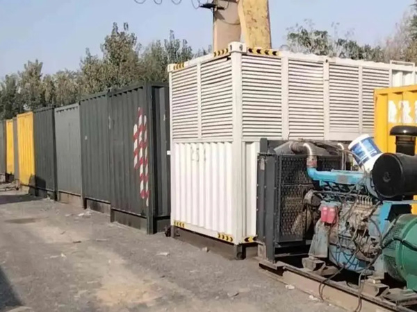 苍溪200KW柴油发电机机组每小时油耗是多少？